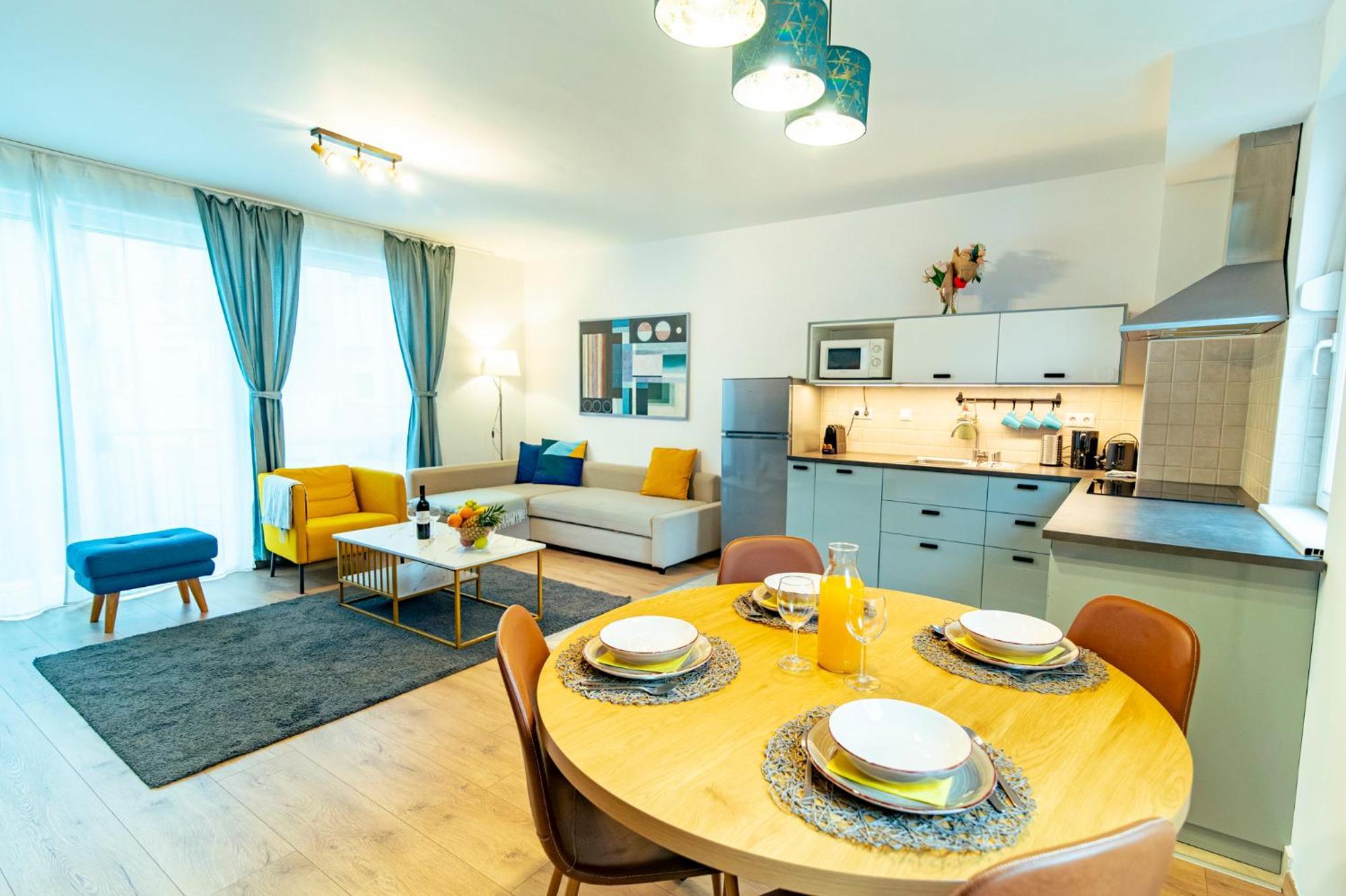 Feel Home Deluxe Corvin # Free Parking # Ac # Elevator — Fotók 1